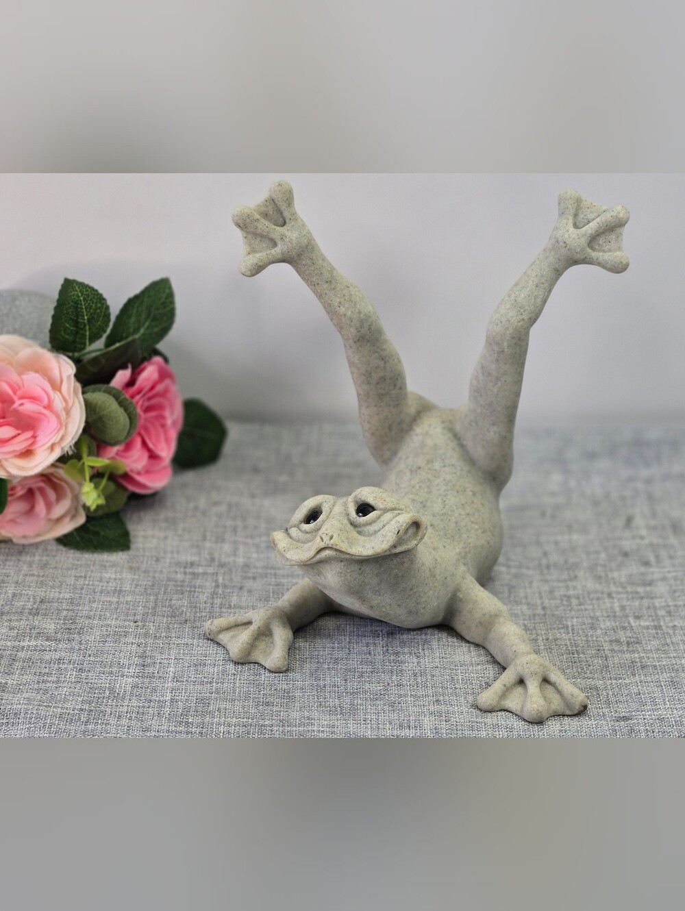 Vintage Quarry Critters "Fernando" Frog Handstand Figurine Second Nature Designs